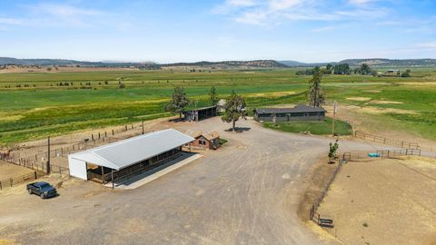 Tiny photo for 7122 E Langell Valley Road, Bonanza, OR 97623 (MLS # 220209849)