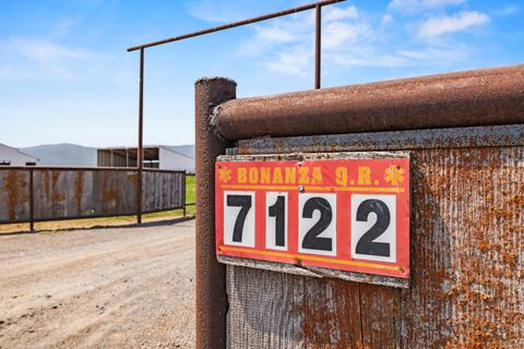 Tiny photo for 7122 E Langell Valley Road, Bonanza, OR 97623 (MLS # 220209849)