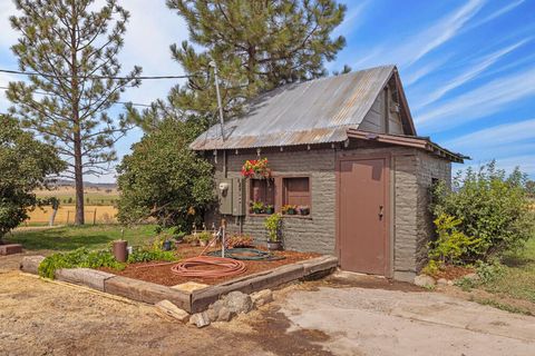 Tiny photo for 7122 E Langell Valley Road, Bonanza, OR 97623 (MLS # 220209849)