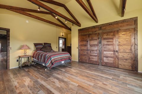 Tiny photo for 7122 E Langell Valley Road, Bonanza, OR 97623 (MLS # 220209849)