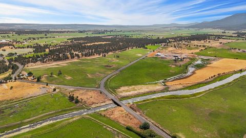 Tiny photo for 7122 E Langell Valley Road, Bonanza, OR 97623 (MLS # 220209849)