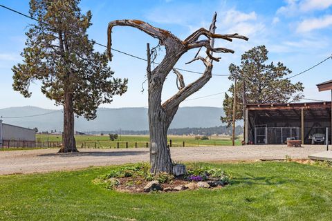 Tiny photo for 7122 E Langell Valley Road, Bonanza, OR 97623 (MLS # 220209849)