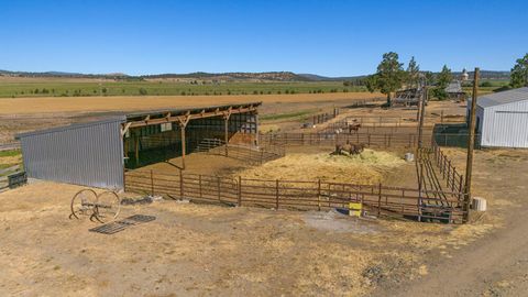 Tiny photo for 7122 E Langell Valley Road, Bonanza, OR 97623 (MLS # 220209849)