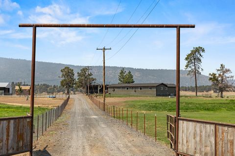 Tiny photo for 7122 E Langell Valley Road, Bonanza, OR 97623 (MLS # 220209849)