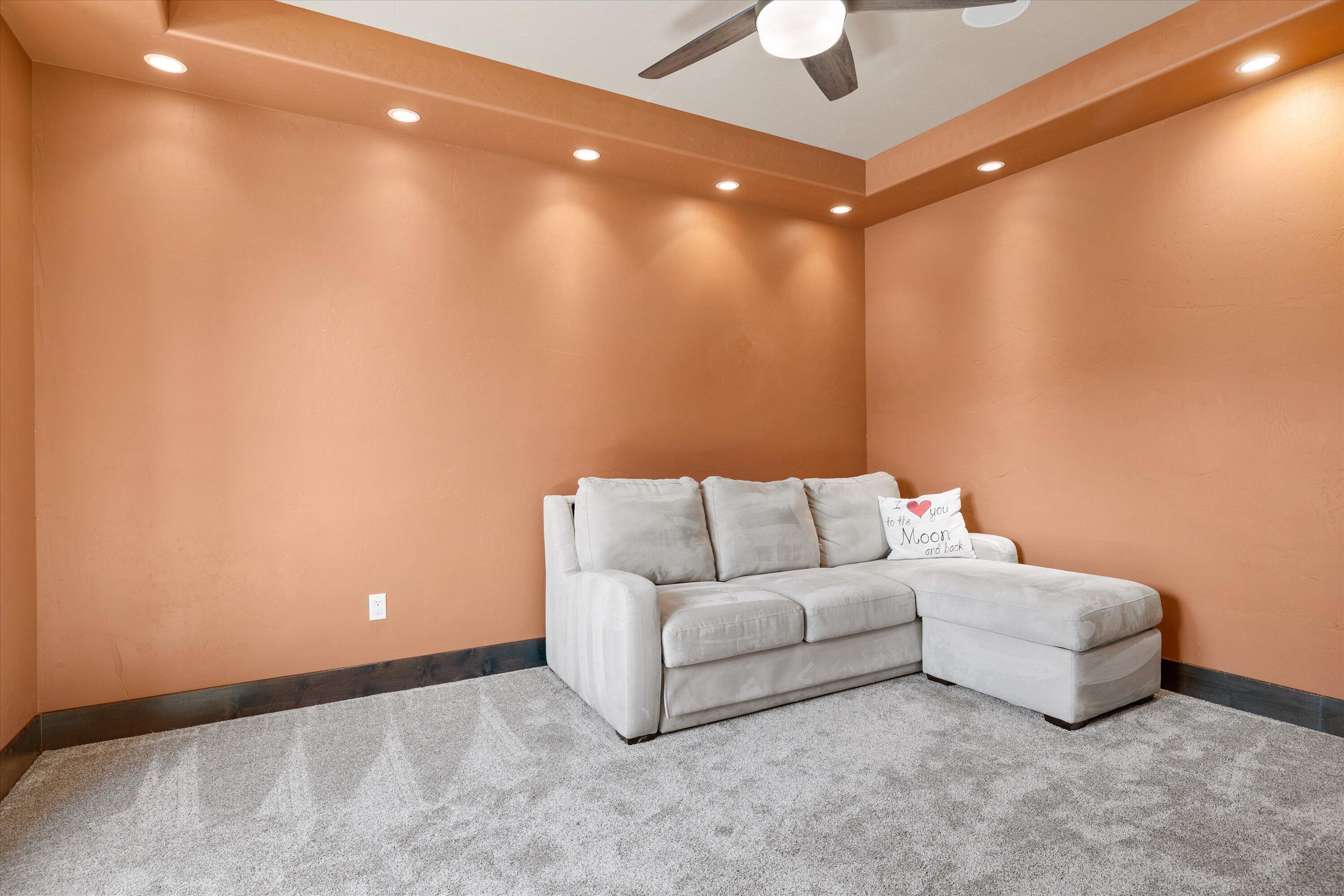 River Rim - Residential