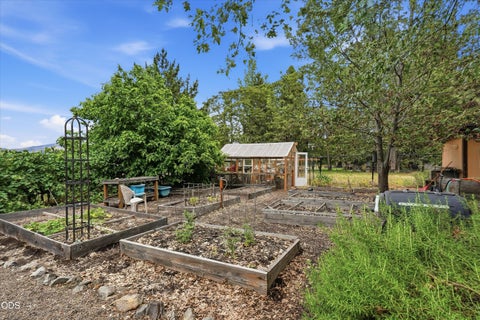 Tiny photo for 2298 Camp Baker Road, Medford, OR 97501 (MLS # 220224378)