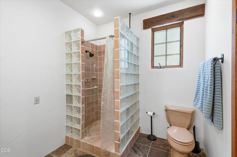 Tiny photo for 2298 Camp Baker Road, Medford, OR 97501 (MLS # 220224378)