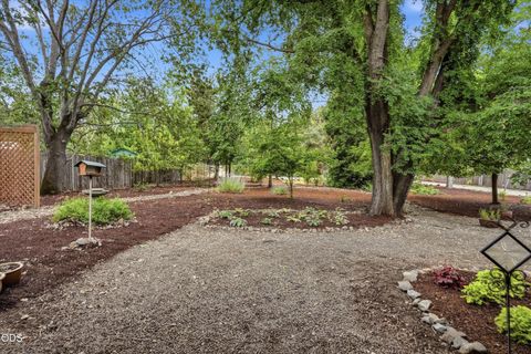 Tiny photo for 2298 Camp Baker Road, Medford, OR 97501 (MLS # 220224378)