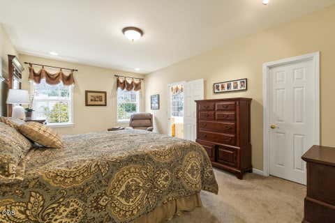 Tiny photo for 10847 Kestrel Road, Klamath Falls, OR 97601 (MLS # 220226911)