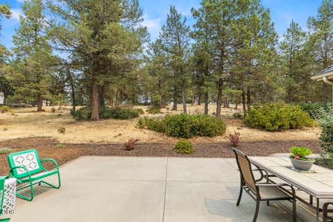Tiny photo for 10847 Kestrel Road, Klamath Falls, OR 97601 (MLS # 220226911)