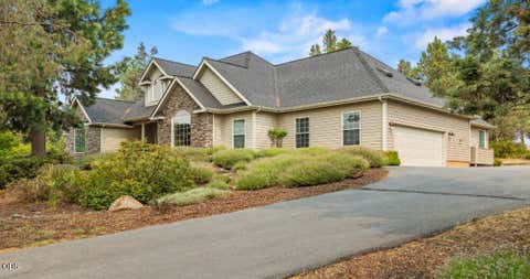 Photo of 10847 Kestrel Road, Klamath Falls, OR 97601 (MLS # 220226911)