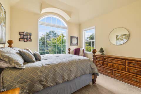 Tiny photo for 10847 Kestrel Road, Klamath Falls, OR 97601 (MLS # 220226911)