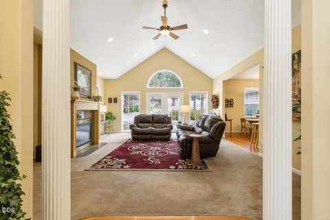 Tiny photo for 10847 Kestrel Road, Klamath Falls, OR 97601 (MLS # 220226911)