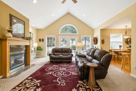 Tiny photo for 10847 Kestrel Road, Klamath Falls, OR 97601 (MLS # 220226911)