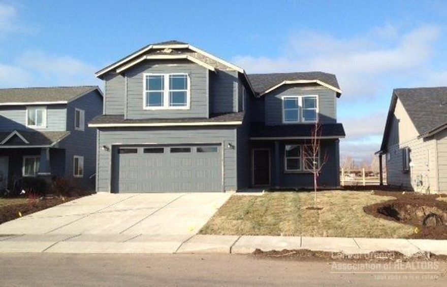 *** MOVE in READY!! STONERIDGE Plan with 4ft garage extension, Large bonus room, Soaker tub in master, raised dual vanities, gas fireplace in great room, back yard landscaping & more! File photos represent home floor plan, finishes will be similiar. Just a few blocks ( .4 miles ) from West Canyon Rim Park and access to the Dry Canyon.