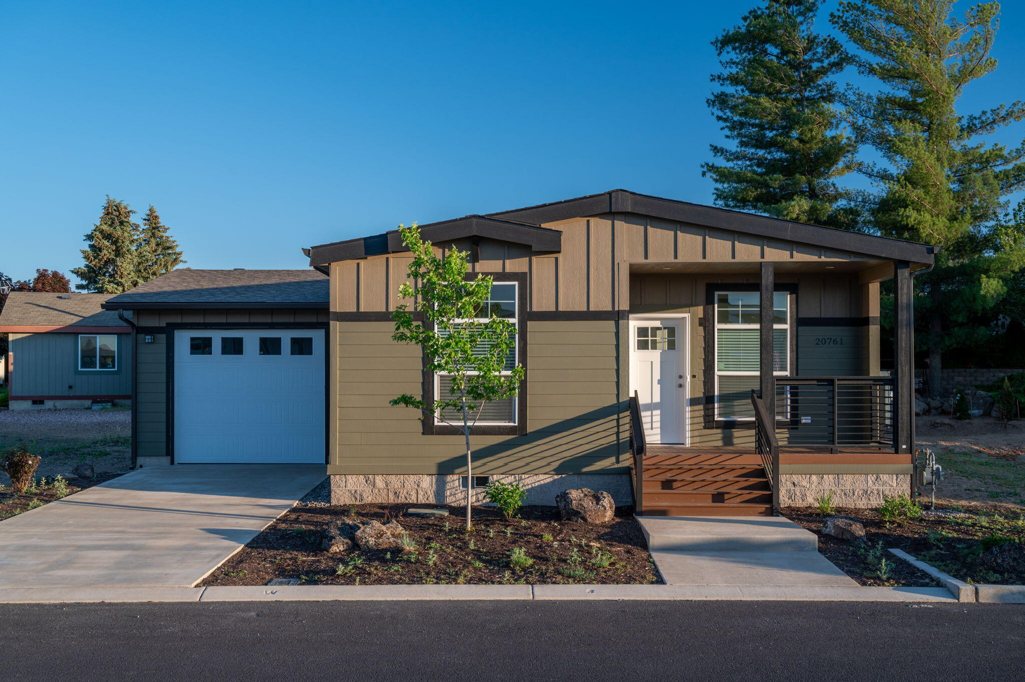 20761 My Longest Way 44