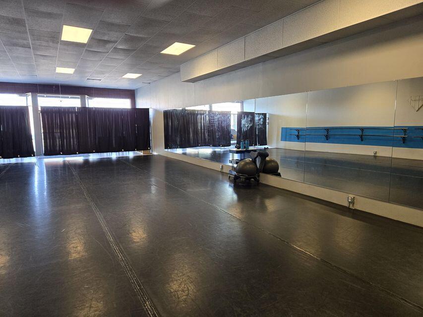 Townsite Of Redmond - Commercial Lease