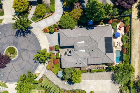 Tiny photo for 635 Seventh Fairway Drive, Medford, OR 97504 (MLS # 220223654)