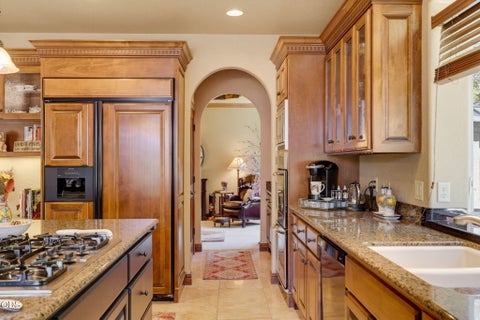 Tiny photo for 635 Seventh Fairway Drive, Medford, OR 97504 (MLS # 220223654)