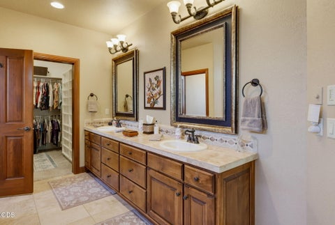 Tiny photo for 635 Seventh Fairway Drive, Medford, OR 97504 (MLS # 220223654)