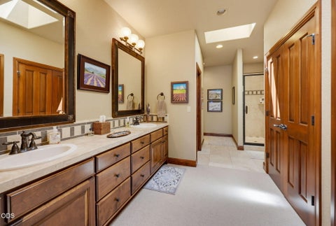 Tiny photo for 635 Seventh Fairway Drive, Medford, OR 97504 (MLS # 220223654)