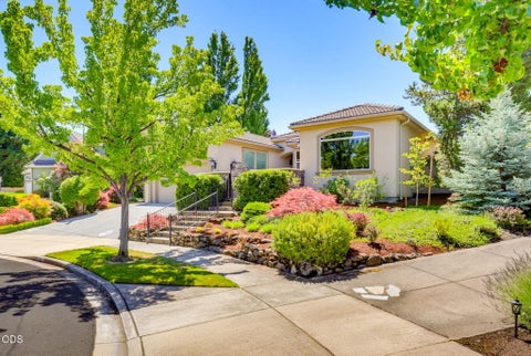 Tiny photo for 635 Seventh Fairway Drive, Medford, OR 97504 (MLS # 220223654)