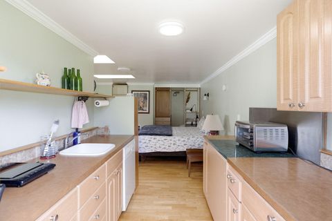 Tiny photo for 201 Hoffman Way, Grants Pass, OR 97526 (MLS # 220219682)