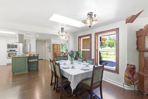 Tiny photo for 201 Hoffman Way, Grants Pass, OR 97526 (MLS # 220219682)