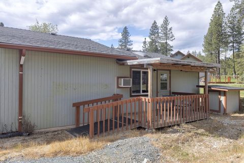 Tiny photo for 201 Hoffman Way, Grants Pass, OR 97526 (MLS # 220219682)
