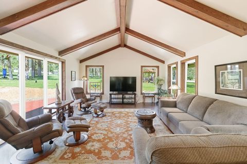 Tiny photo for 201 Hoffman Way, Grants Pass, OR 97526 (MLS # 220219682)