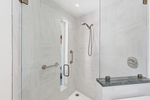Tiny photo for 201 Hoffman Way, Grants Pass, OR 97526 (MLS # 220219682)