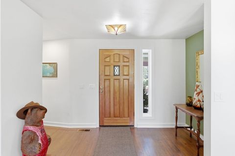 Tiny photo for 201 Hoffman Way, Grants Pass, OR 97526 (MLS # 220219682)
