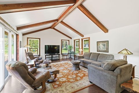 Tiny photo for 201 Hoffman Way, Grants Pass, OR 97526 (MLS # 220219682)