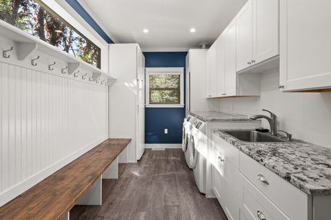 Tiny photo for 1625 Peachey Road, Ashland, OR 97520 (MLS # 220220059)