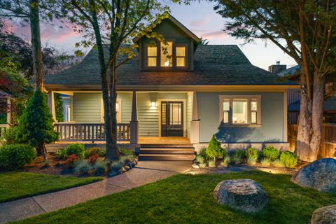 Tiny photo for 1625 Peachey Road, Ashland, OR 97520 (MLS # 220220059)