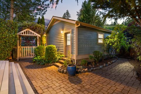 Tiny photo for 1625 Peachey Road, Ashland, OR 97520 (MLS # 220220059)