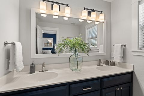 Tiny photo for 1625 Peachey Road, Ashland, OR 97520 (MLS # 220220059)