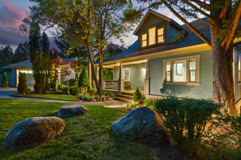 Tiny photo for 1625 Peachey Road, Ashland, OR 97520 (MLS # 220220059)