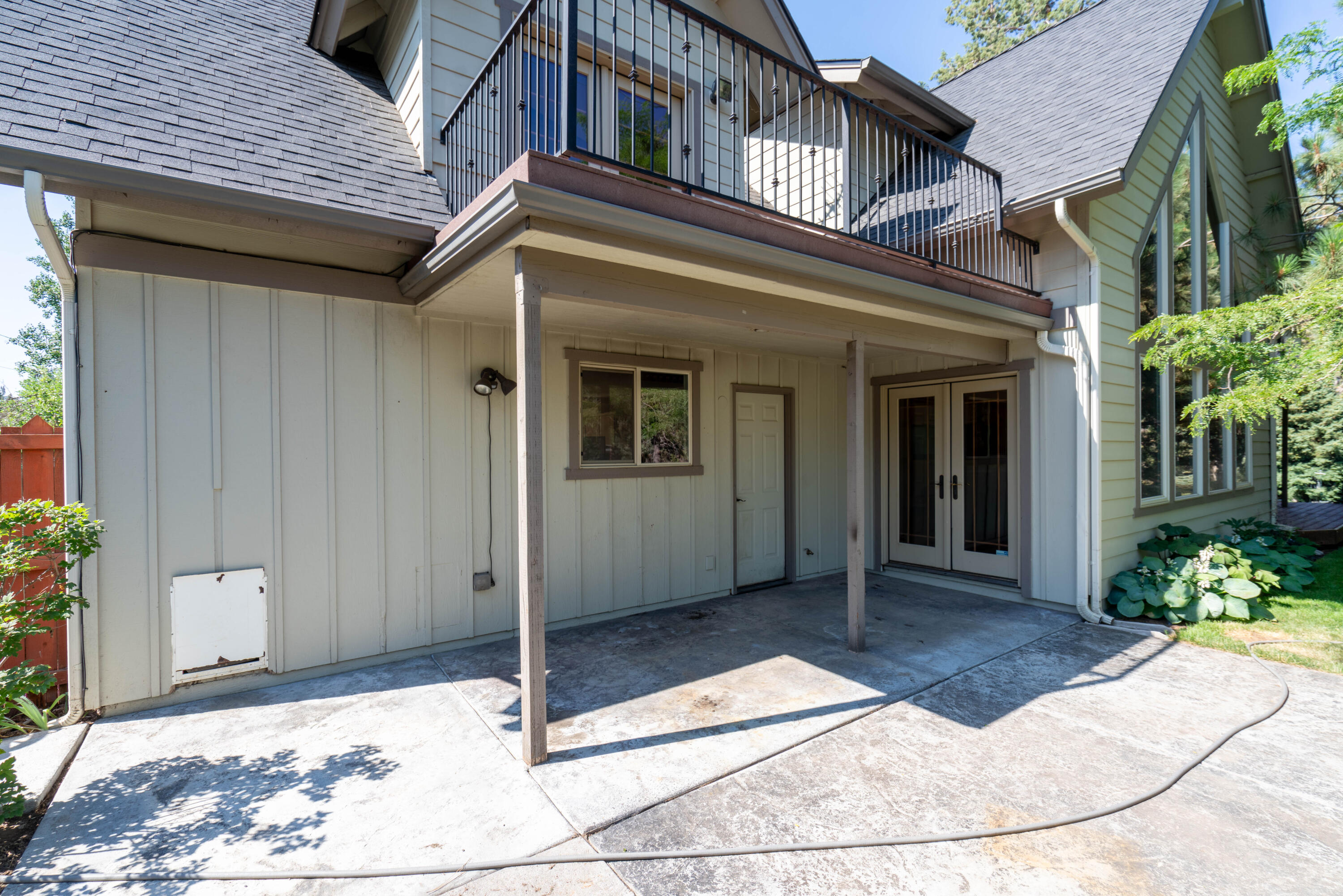 Desc Rvr Hmst Rimrk - Residential