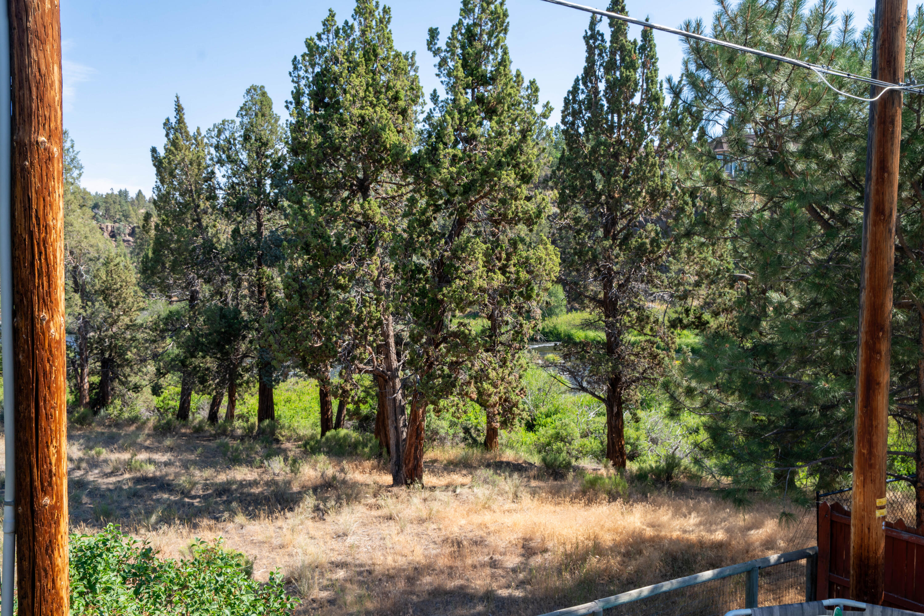 Desc Rvr Hmst Rimrk - Residential