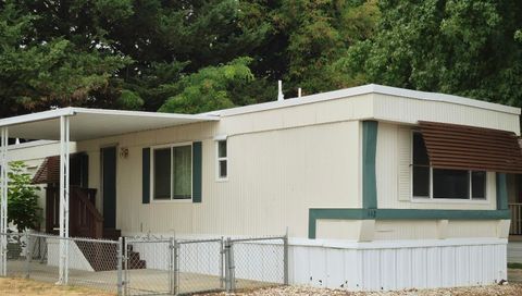 Tiny photo for 442 Ashwood Drive, Grants Pass, OR 97526 (MLS # 220214324)