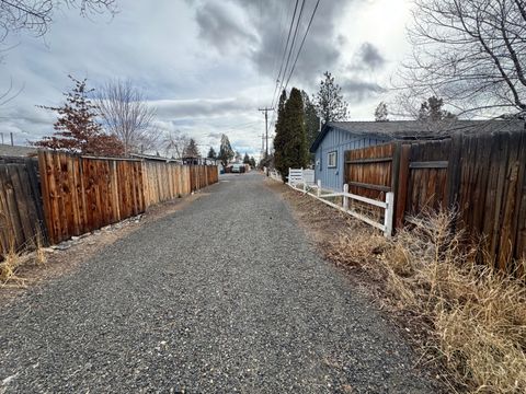 Tiny photo for 930 NW Canyon Drive, Redmond, OR 97756 (MLS # 220217093)