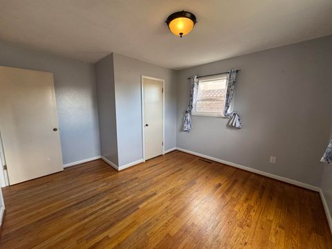 Tiny photo for 930 NW Canyon Drive, Redmond, OR 97756 (MLS # 220217093)