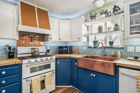 Tiny photo for 692 NE Fieldstone Lane, Prineville, OR 97754 (MLS # 220212950)