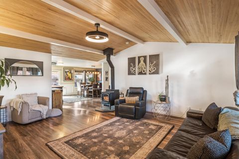 Tiny photo for 692 NE Fieldstone Lane, Prineville, OR 97754 (MLS # 220212950)