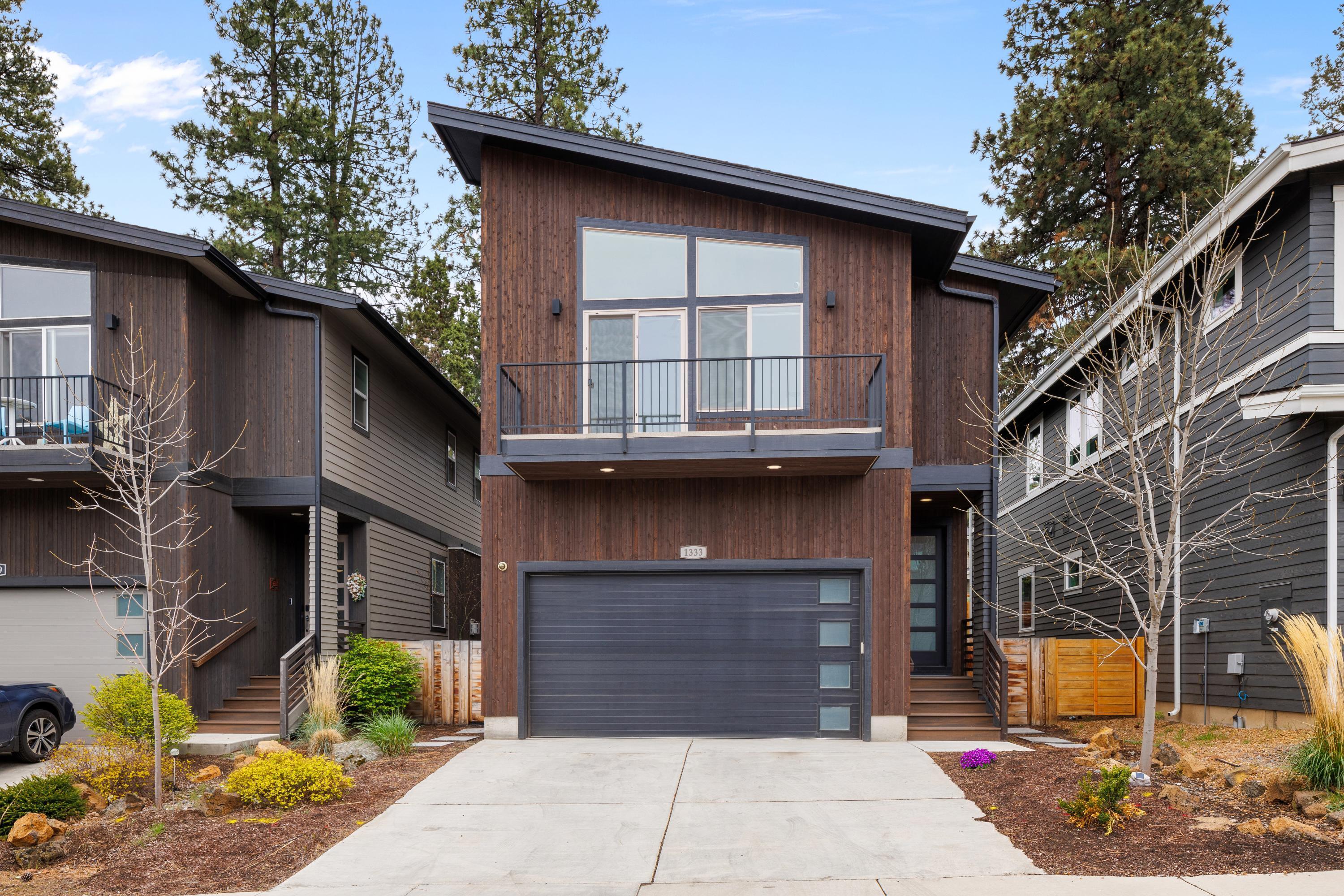 1333 SW Boardwalk Lane