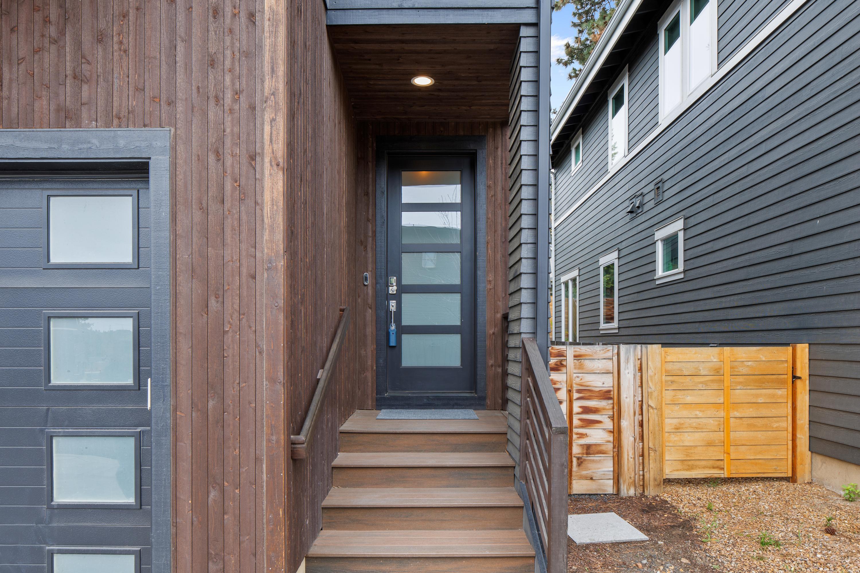 1333 SW Boardwalk Lane