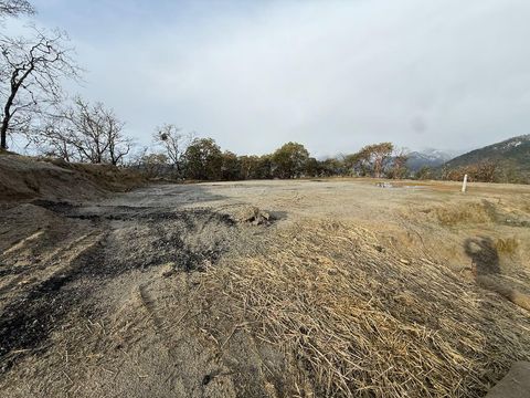 Photo of 2030 SE Wyndham Way, Grants Pass, OR 97527 (MLS # 220215643)