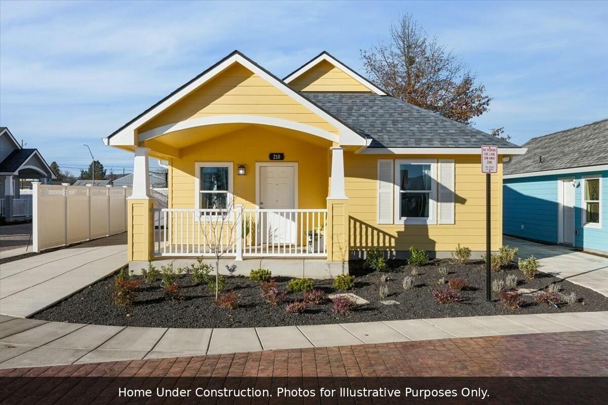 Street_View_of_Craftsman_Home_Exterior