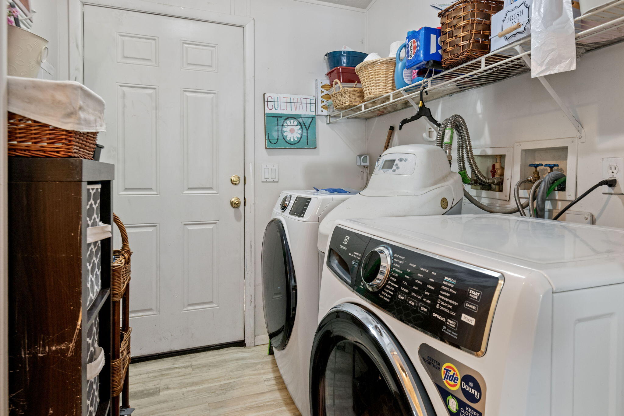 La Pine, Oregon 97739, United States, 3 Bedrooms Bedrooms, ,2 BathroomsBathrooms,Residential,Active,98354